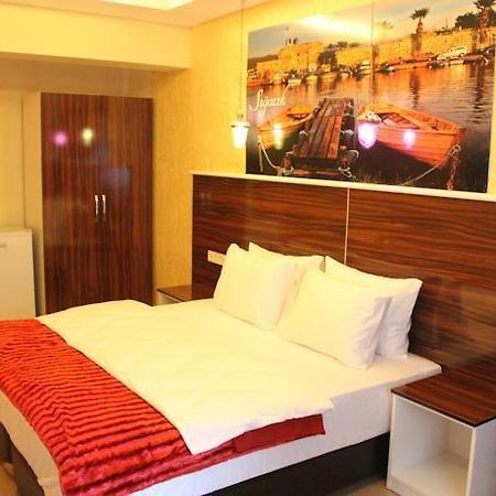Lucid Hotel İzmir Buitenkant foto