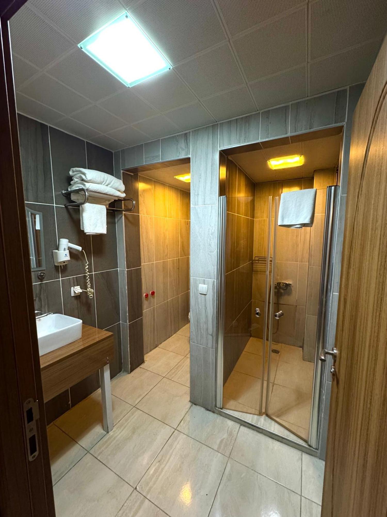 Lucid Hotel İzmir Buitenkant foto
