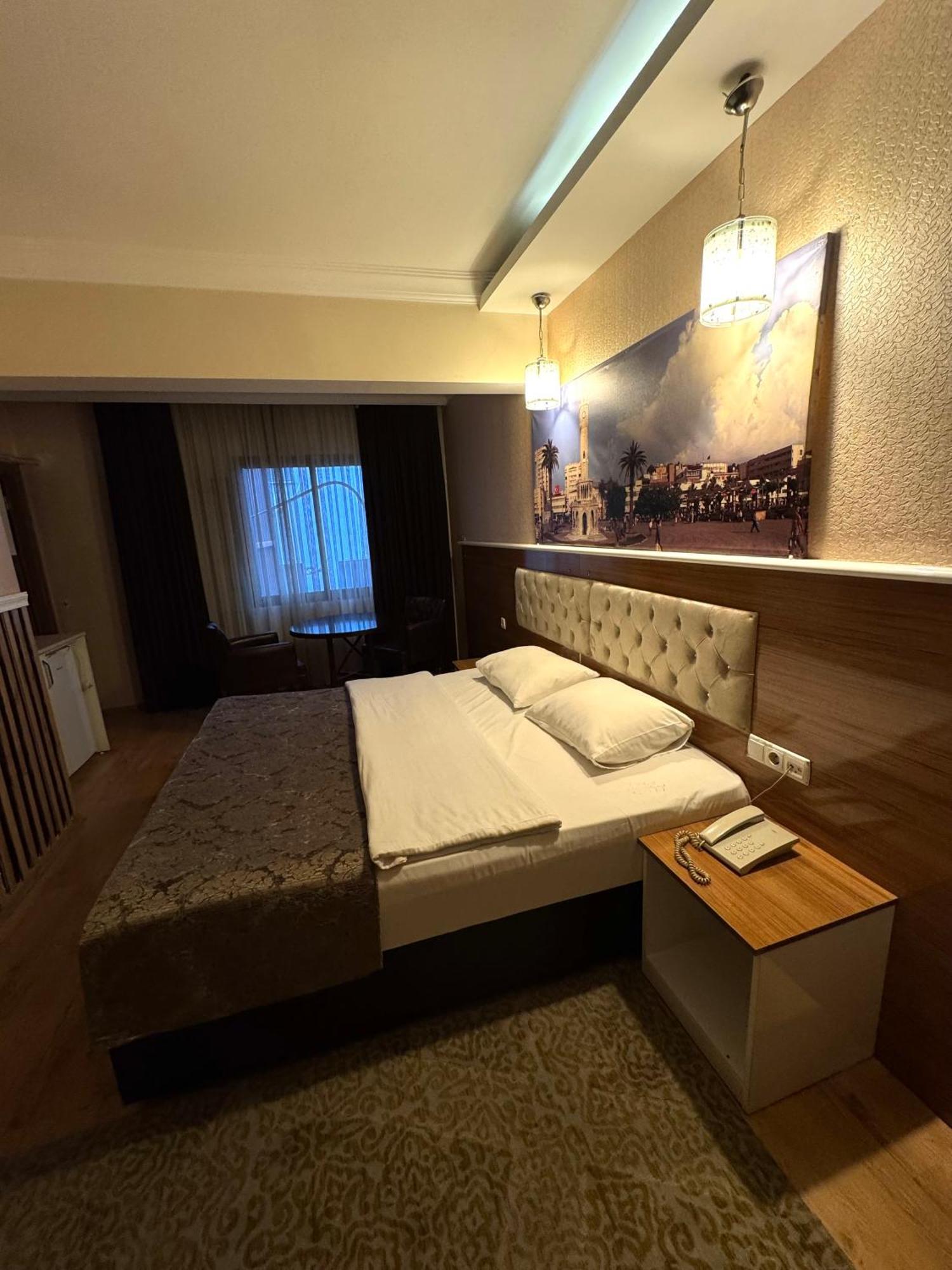 Lucid Hotel İzmir Buitenkant foto
